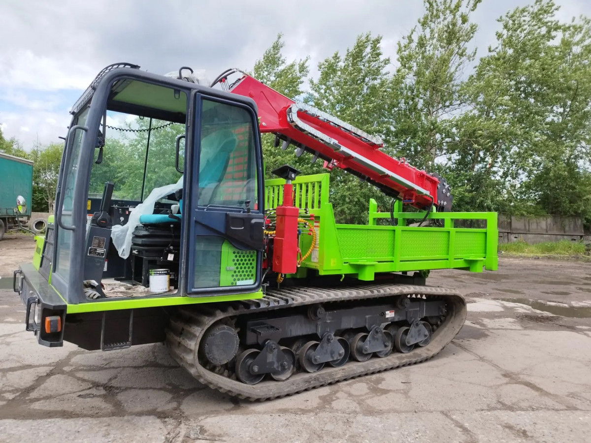 Бурильно-крановая установка TAURUS 035A на базе гусеничного форвардера Бурильно-крановая установка TAURUS 035A на базе гусеничного форвардера
